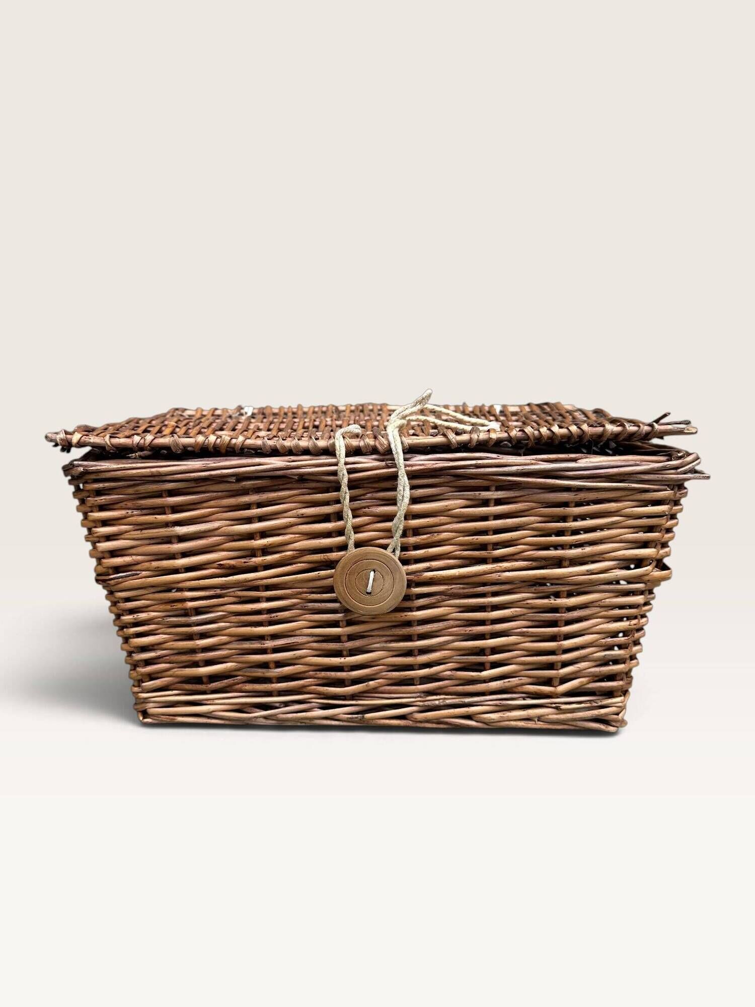 Panier à couvercle en osier