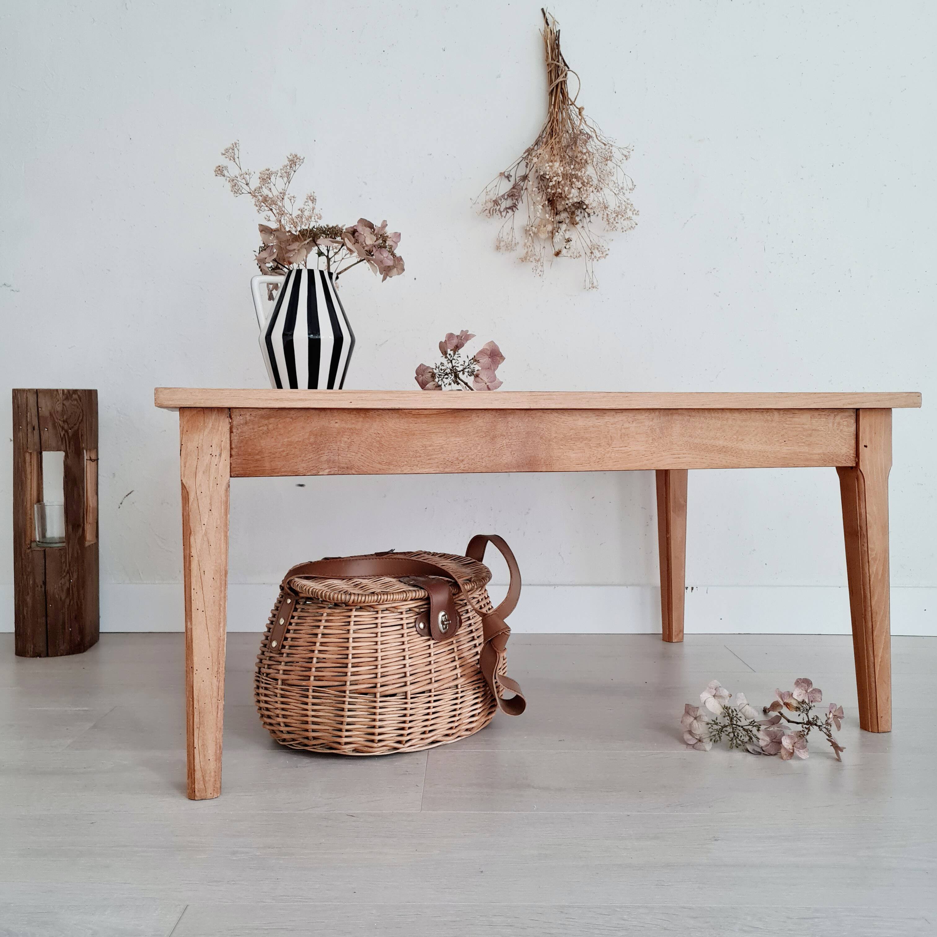 Low oak farm table
