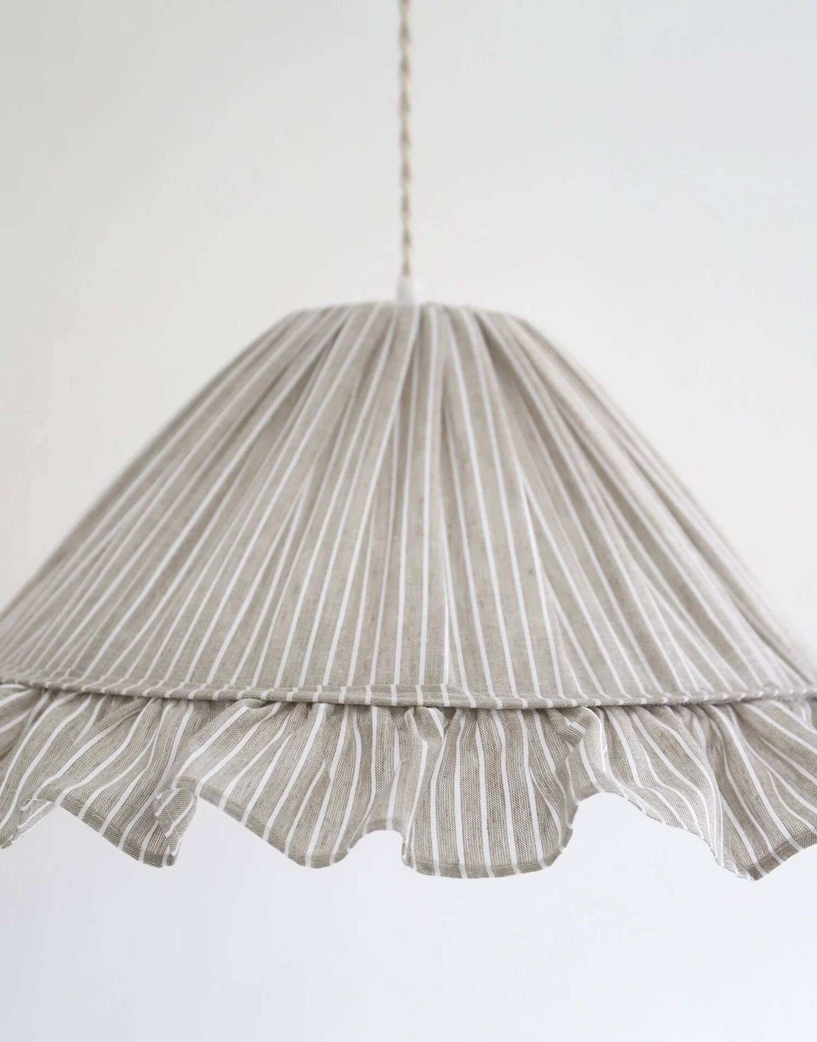 Suspension Emilia, pleated lampshade with frills, olive stripes
