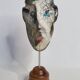 Masque en céramique raku signé, sur socle – Sculpture contemporaine, 35 cm