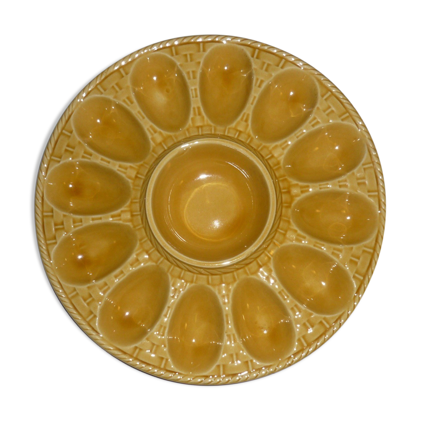 Assiette-plat de présentation pour oeufs