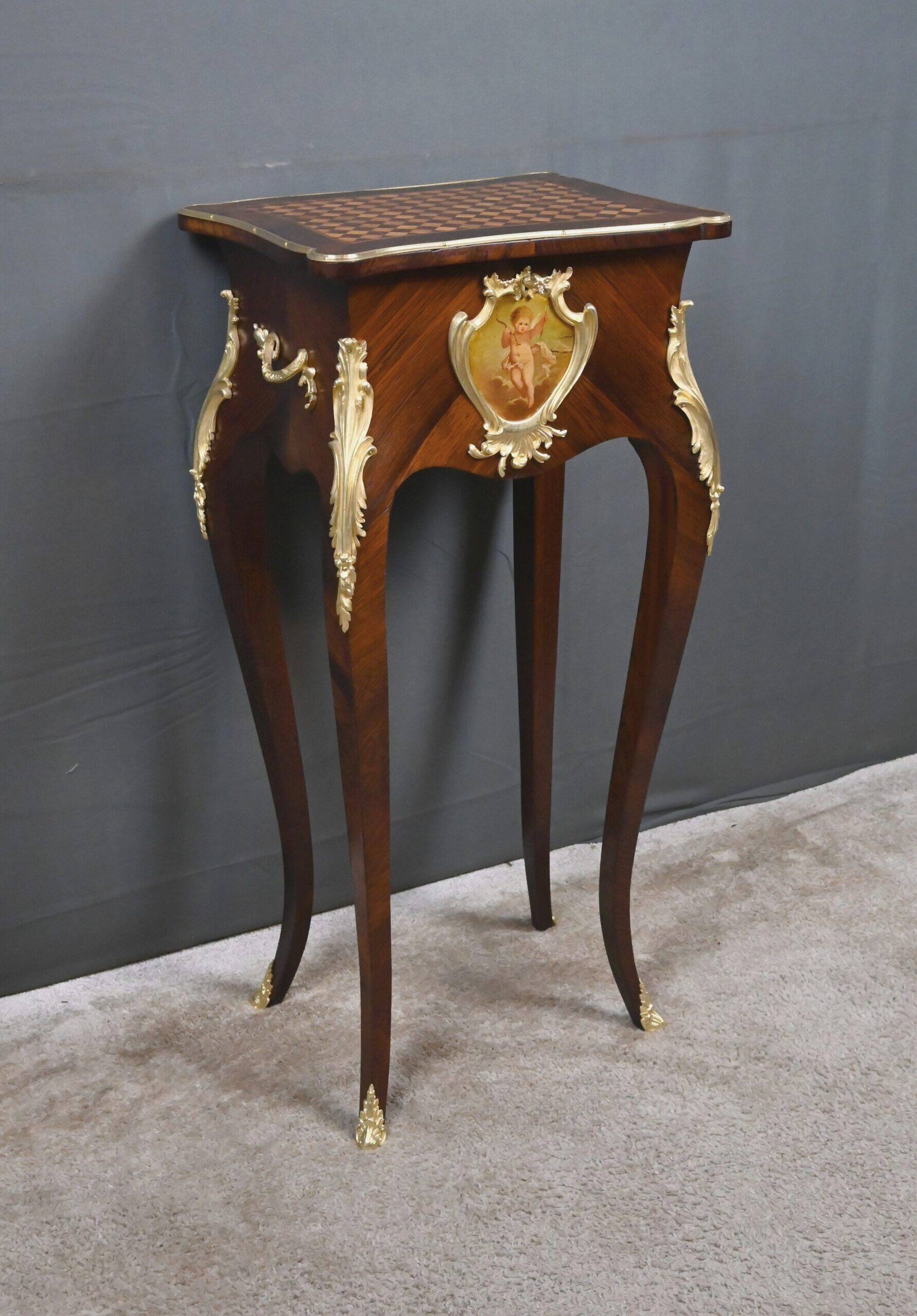 Small working coffee table in marquetry, Louis XV style – late 19th century.