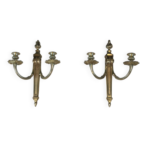 Paire d'appliques en bronze de style Louis XVI — Beyit