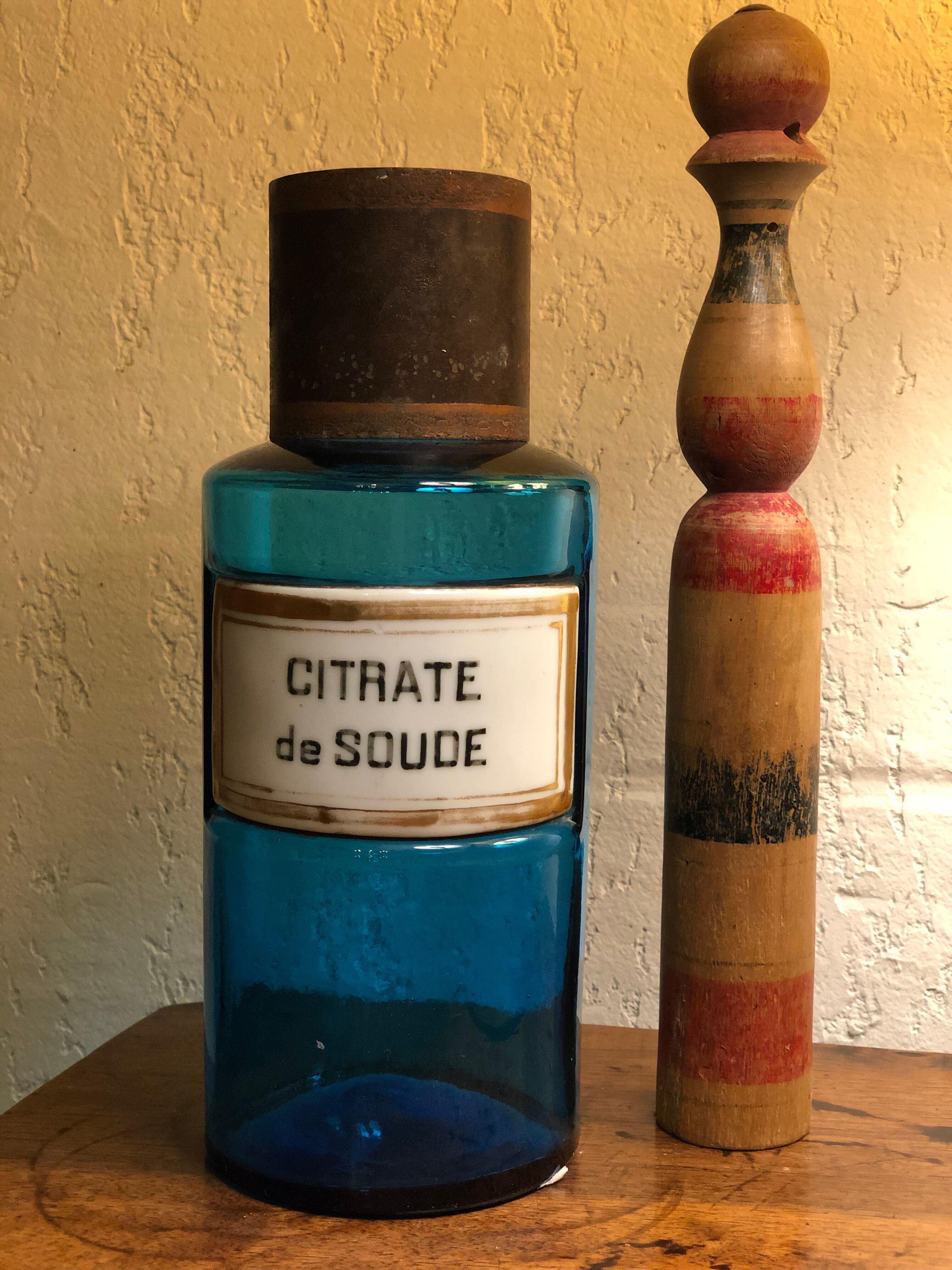 Napoleon III medicine jar