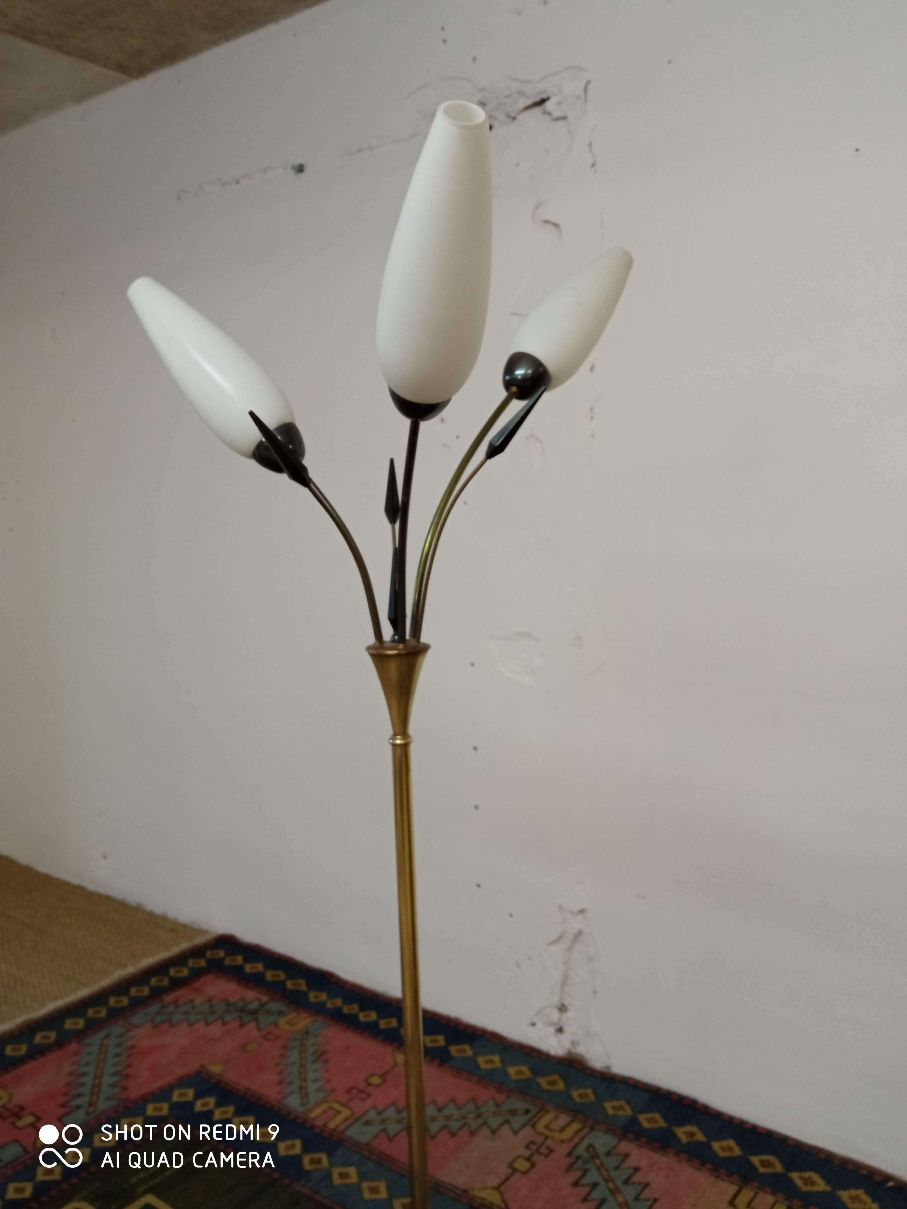 Italian brass and opaline lamppost 60s