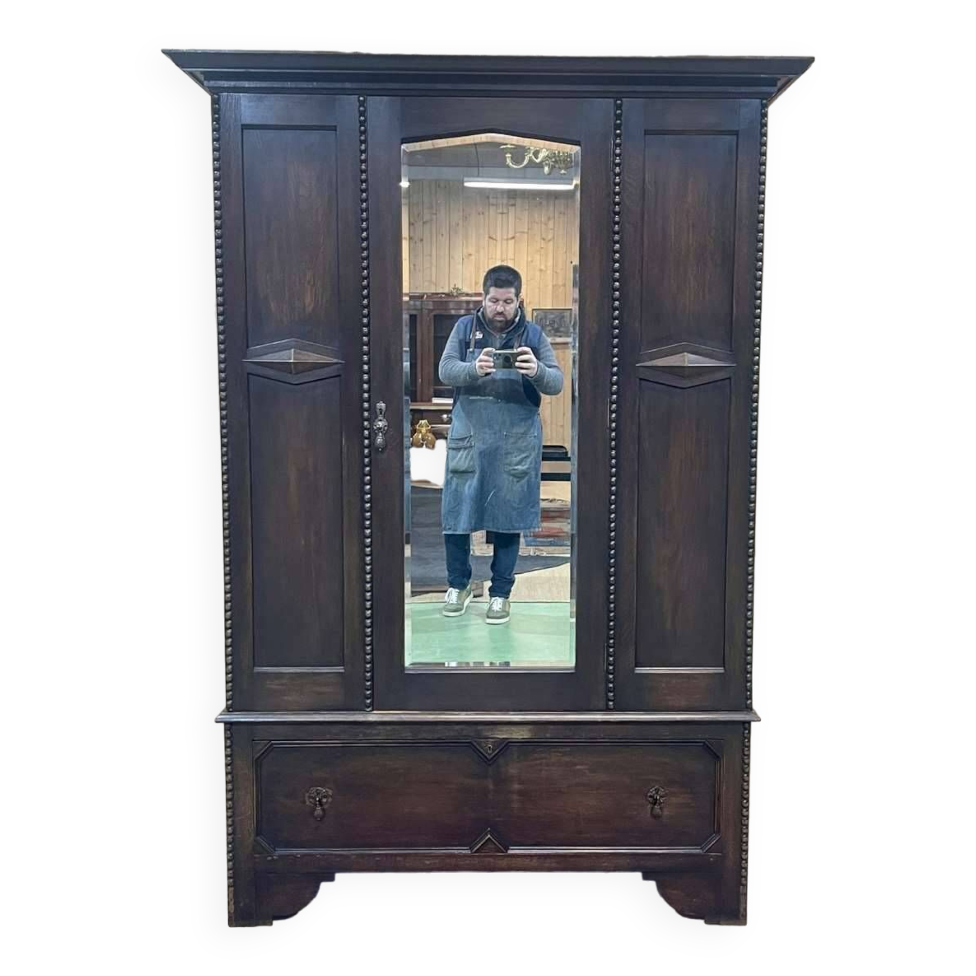 English oak wardrobe from the beginning of the 20th century - Dismantable into 3 parts