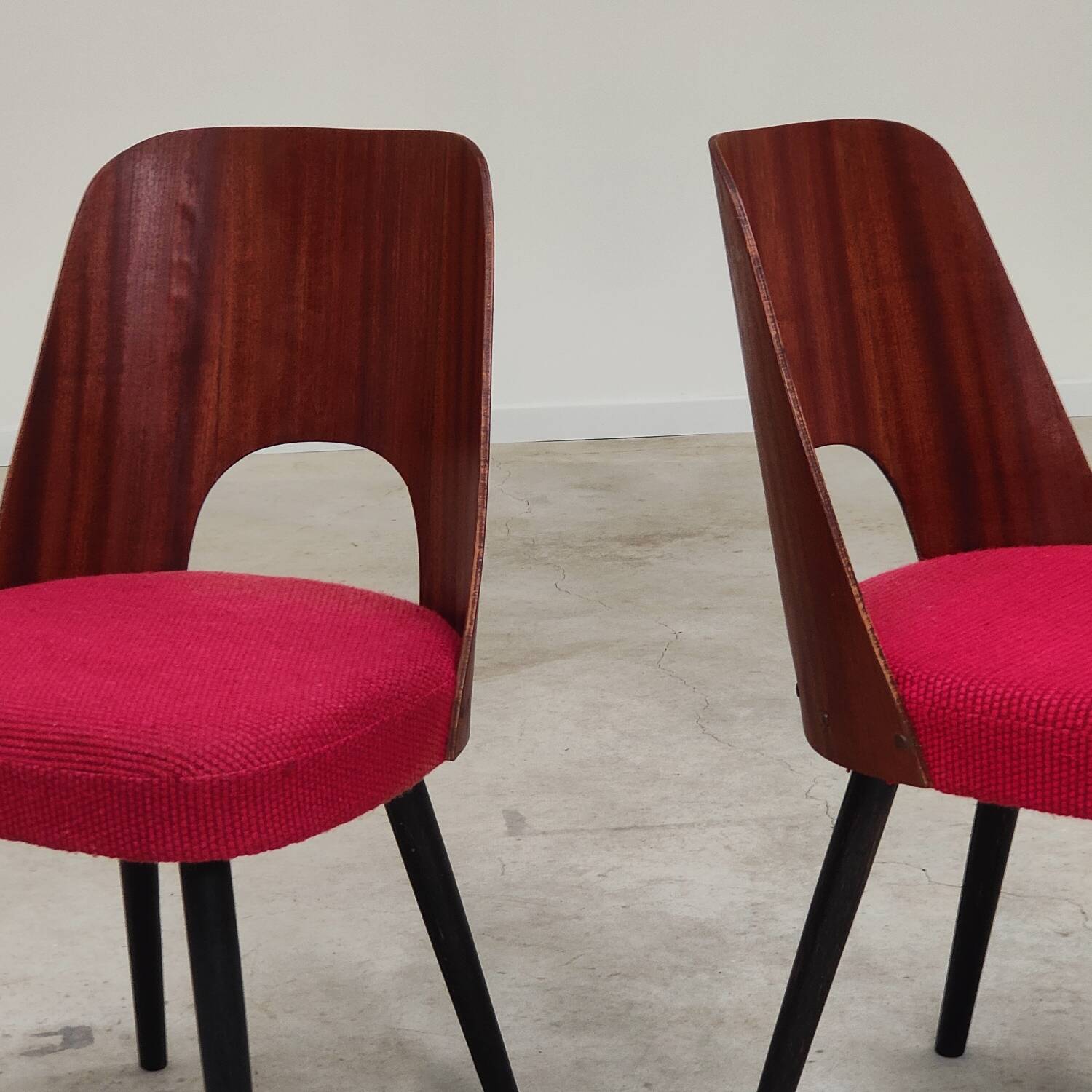 Pair of 515 -2 chairs by Oswald Haerdtl for Ton (Thonet) 1950