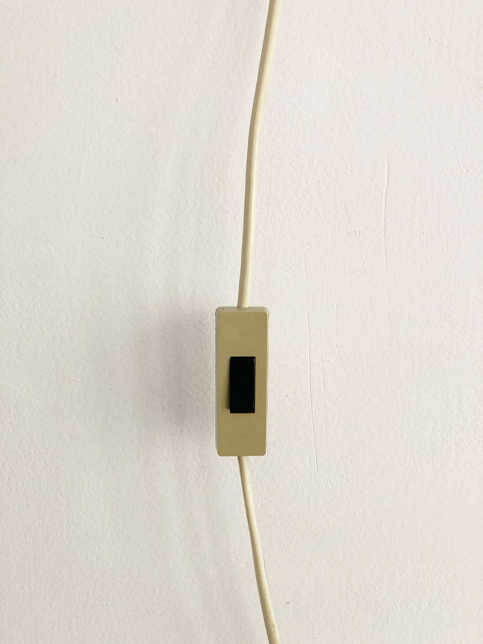 Applique murale sculpturale tchèque des années 1960 – Design en acier et bois constructiviste