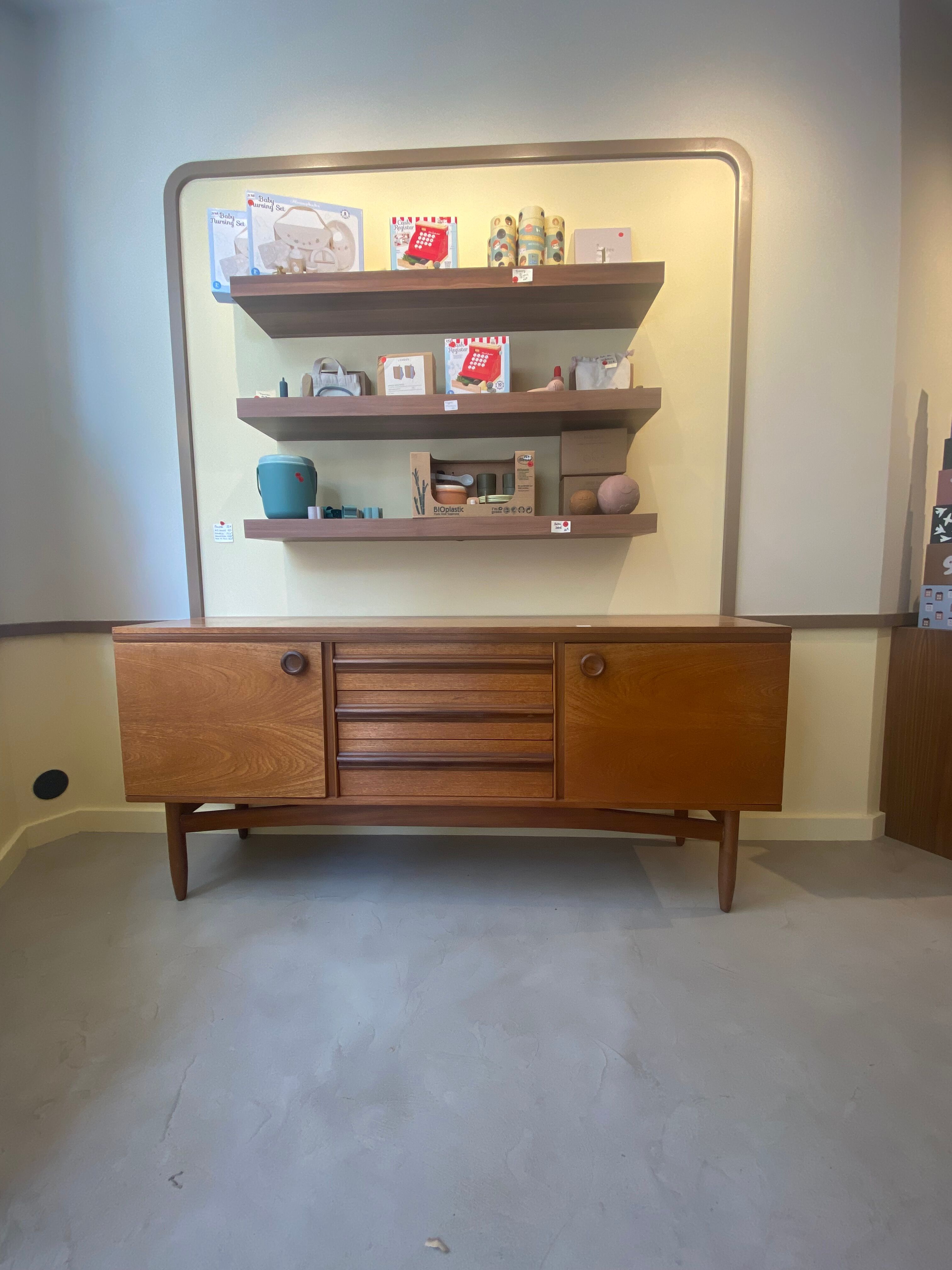 Sideboard William Lawrence