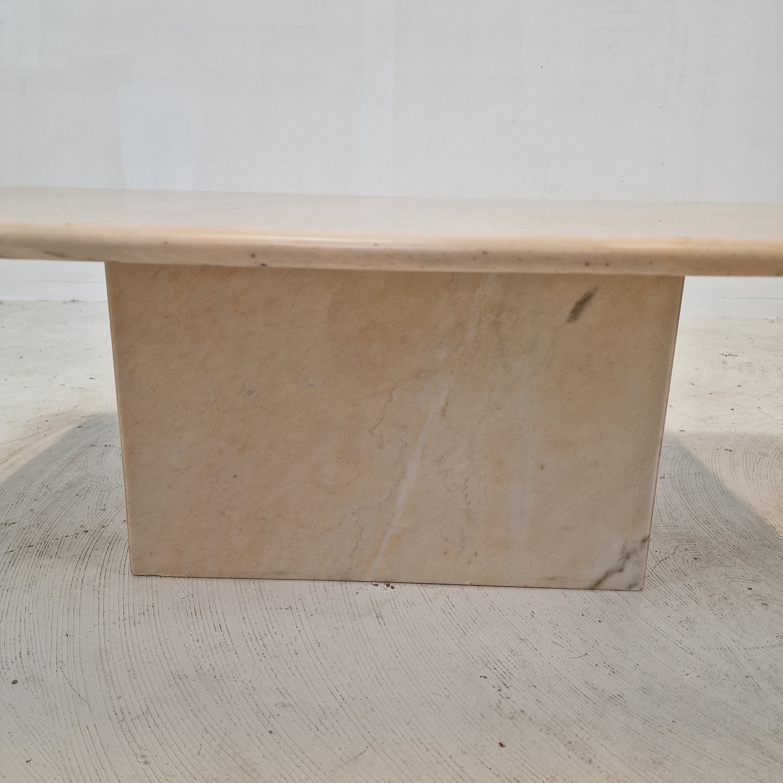 Table basse en marbre italien, années 1980