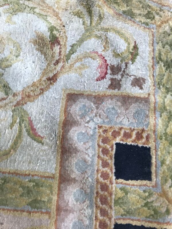 Old carpet 300 x 408 cm