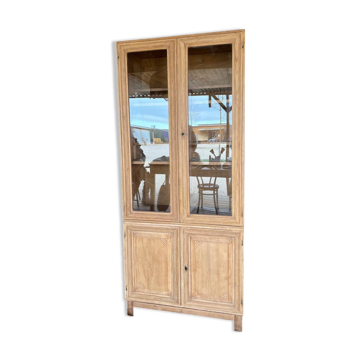 Ancienne vitrine  d’école