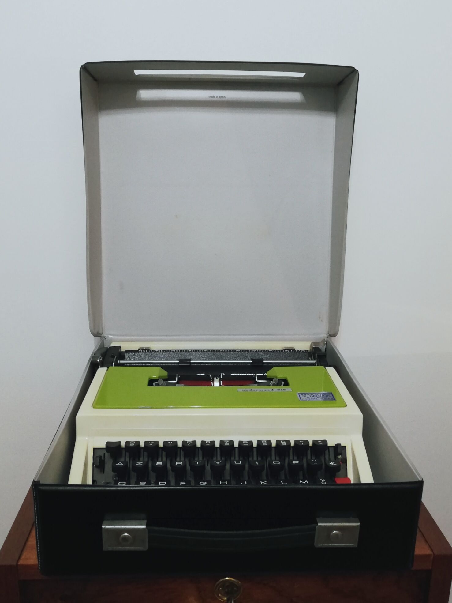 Machine à écrire Underwood 315 verte avec sa mallette