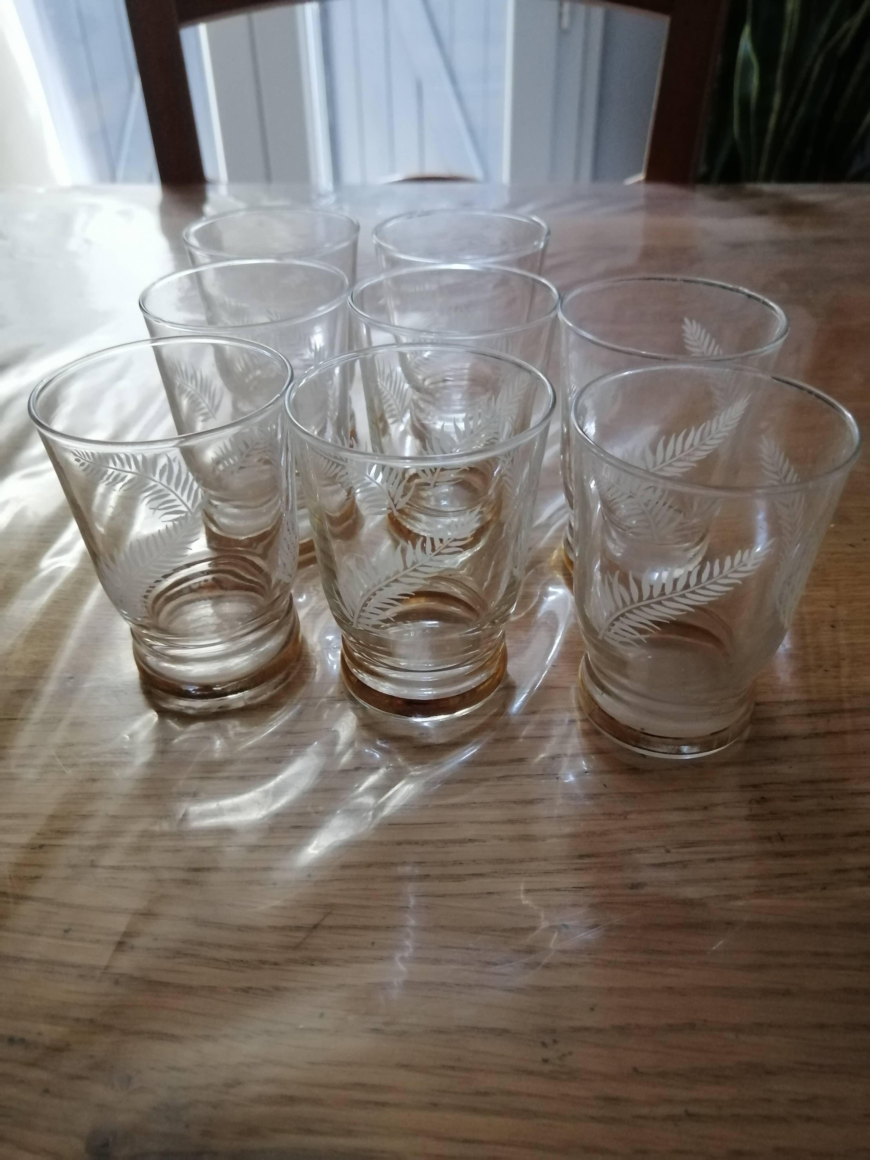 set of 8 vintage liqueur glasses