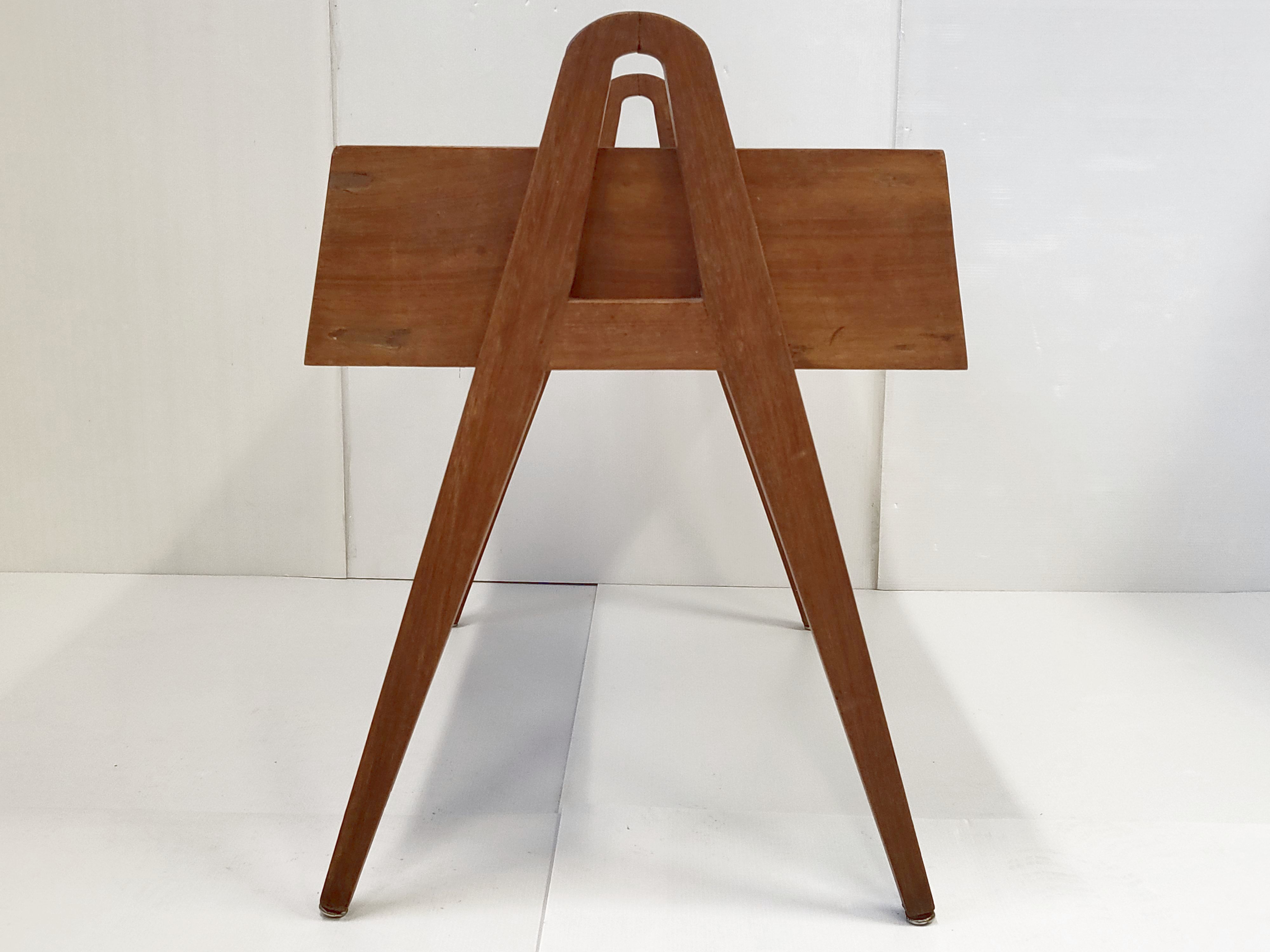 Vintage table 1950 compass feet