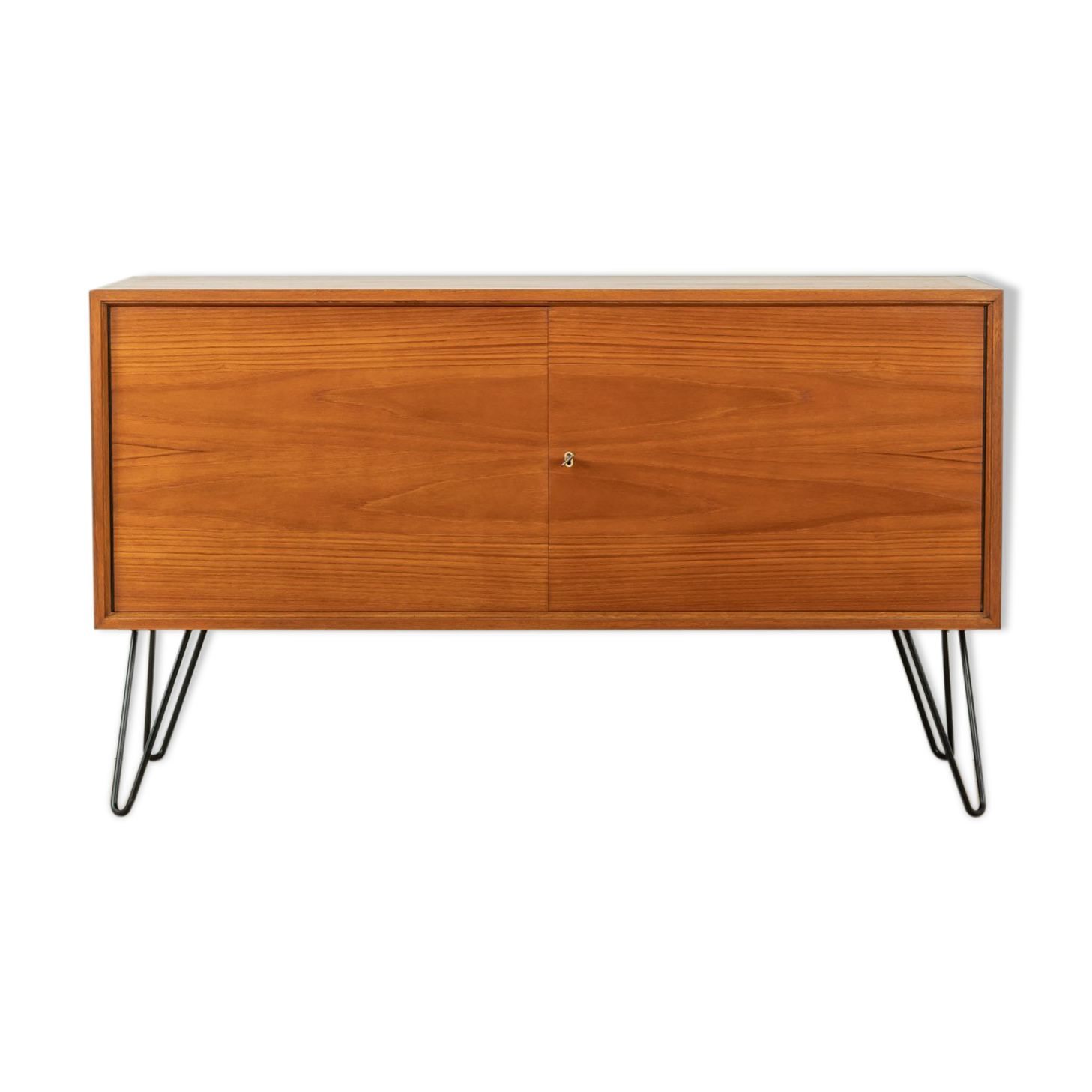 1950s dresser