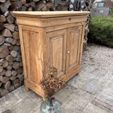 Buffet en bois massif rénové