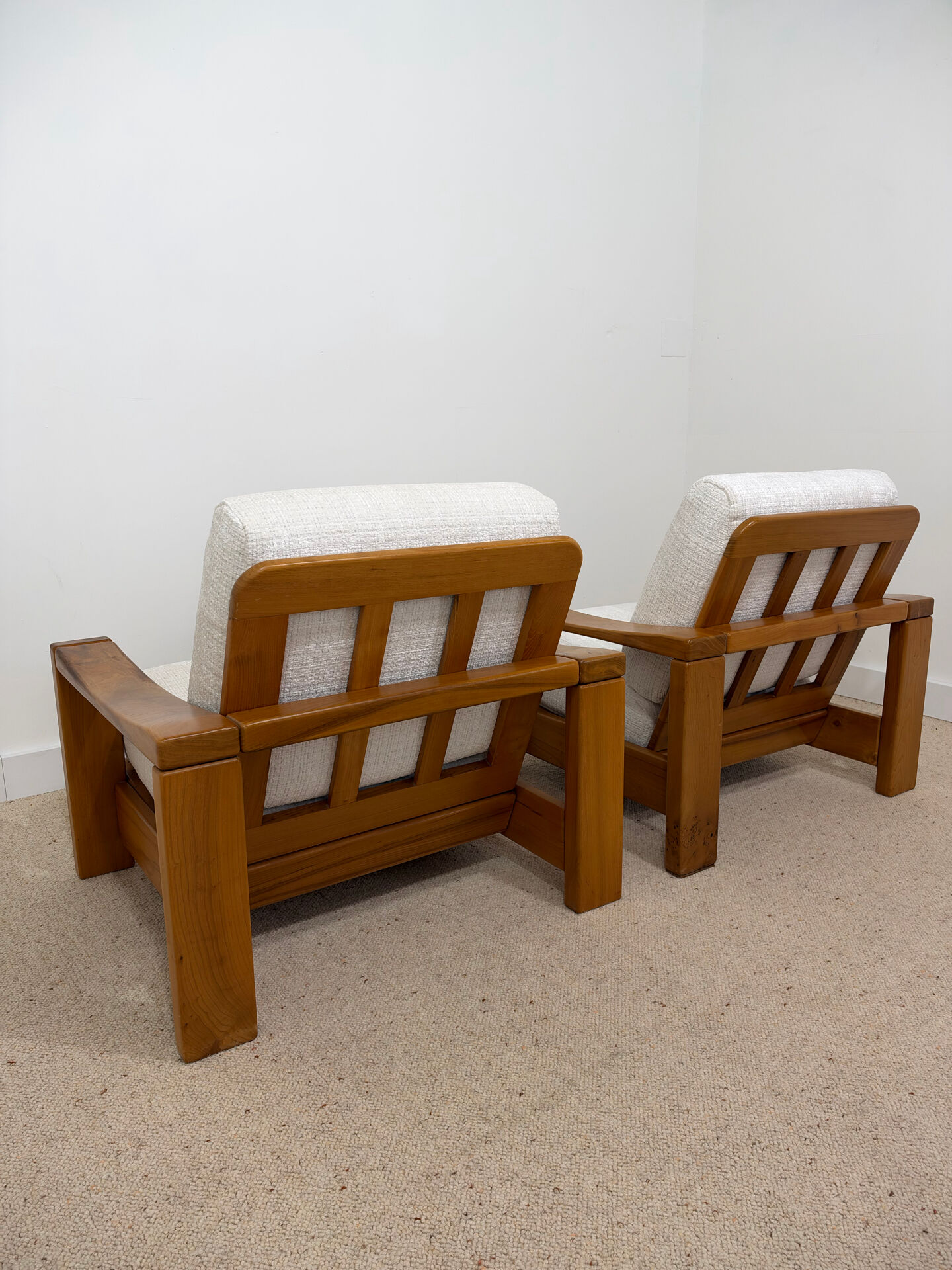 Pair of vintage armchairs in solid wood – new white fabric