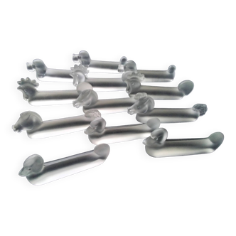 Box of 12 zoomorphic crystal knife holders from Vannes le Chatel