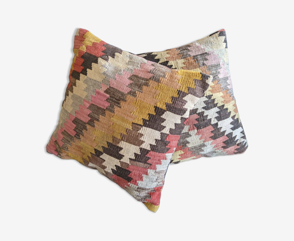Wool cushions