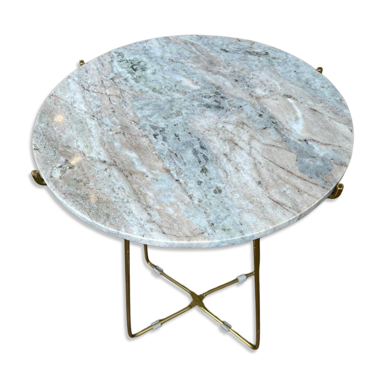 Round marble side table – Golden base – Elegant design