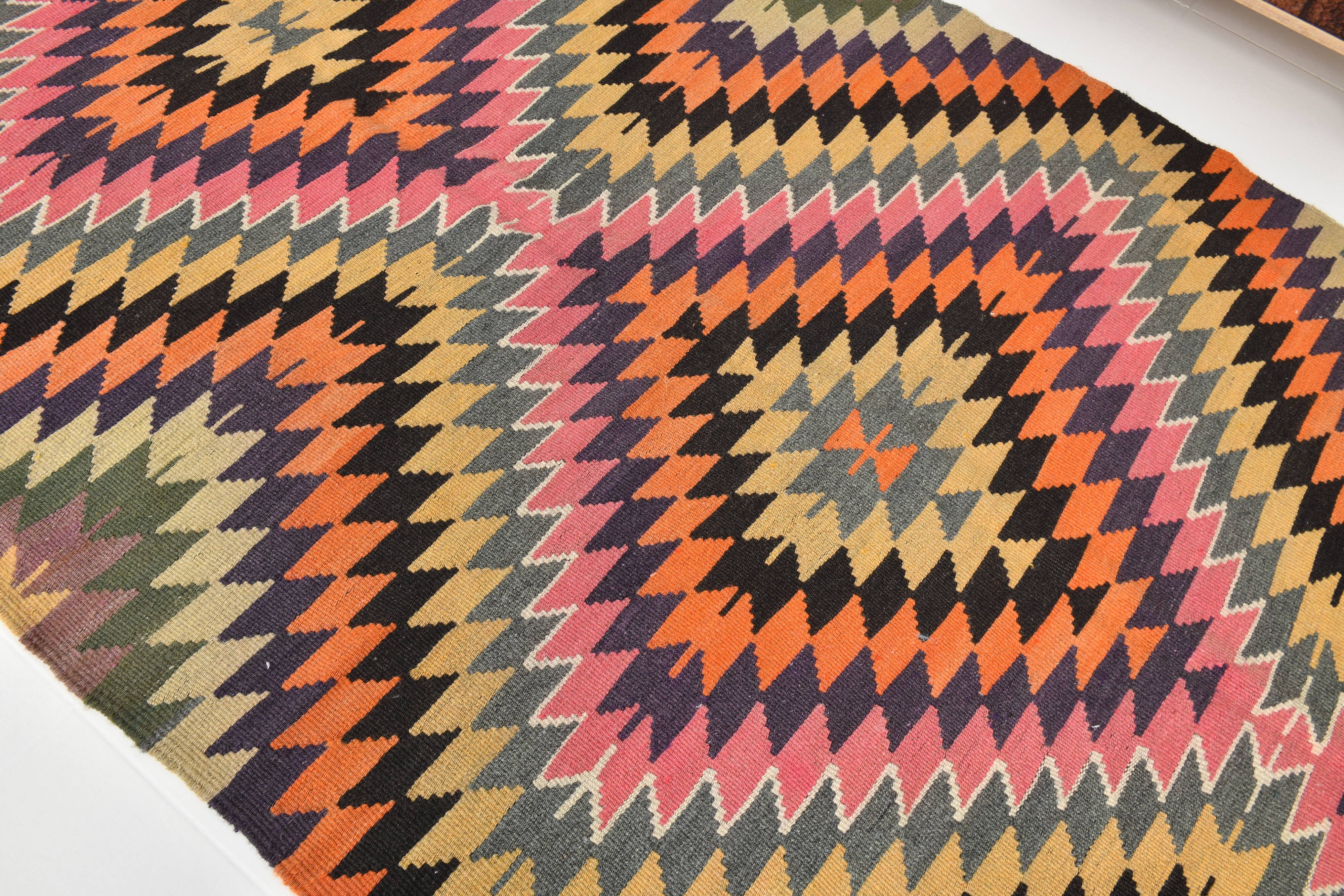 Multicolor Geometric Vintage Kilim Rug, 166x247Cm