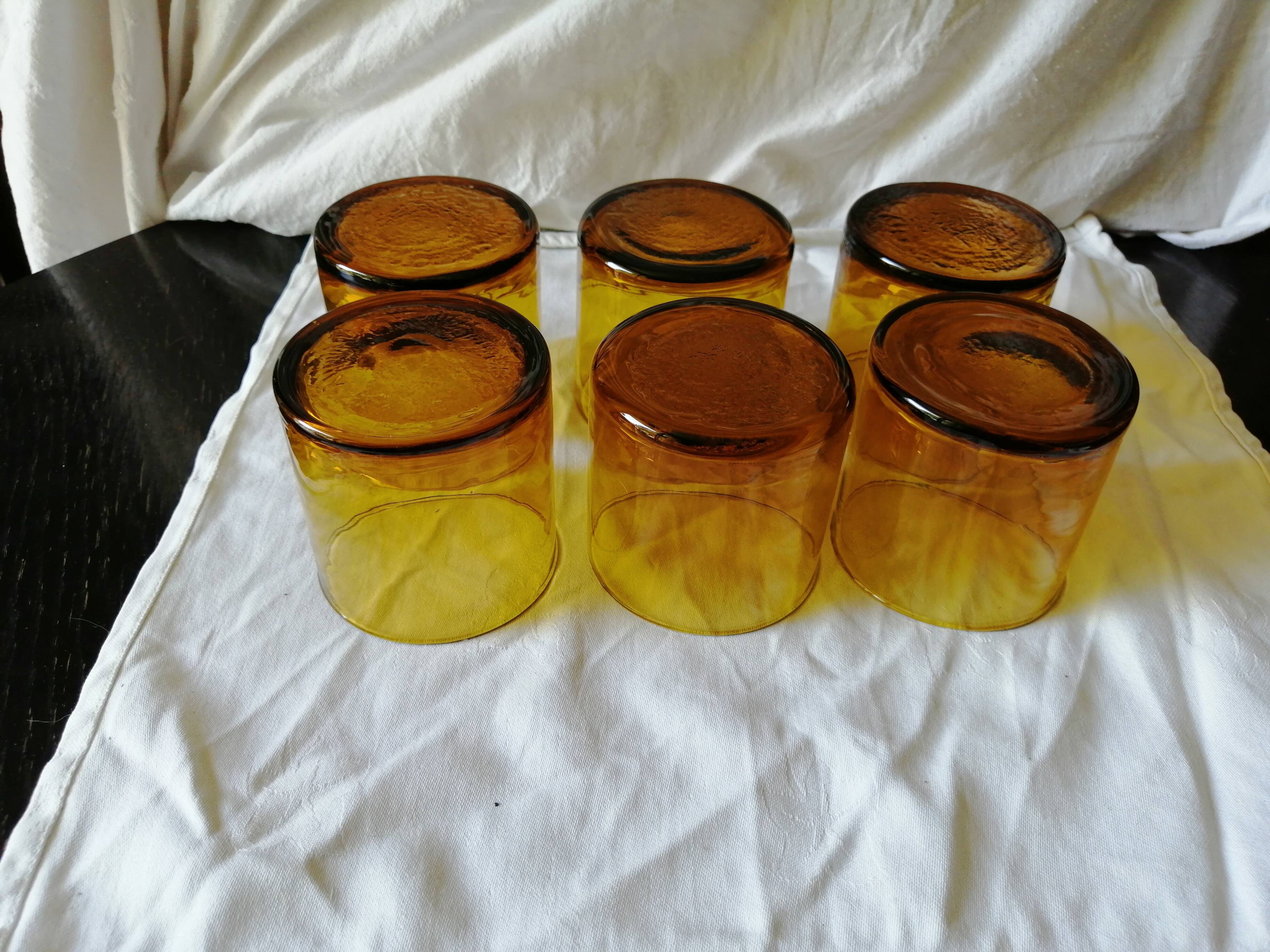 Serie of 6 yellow amber whisky glasses years 70