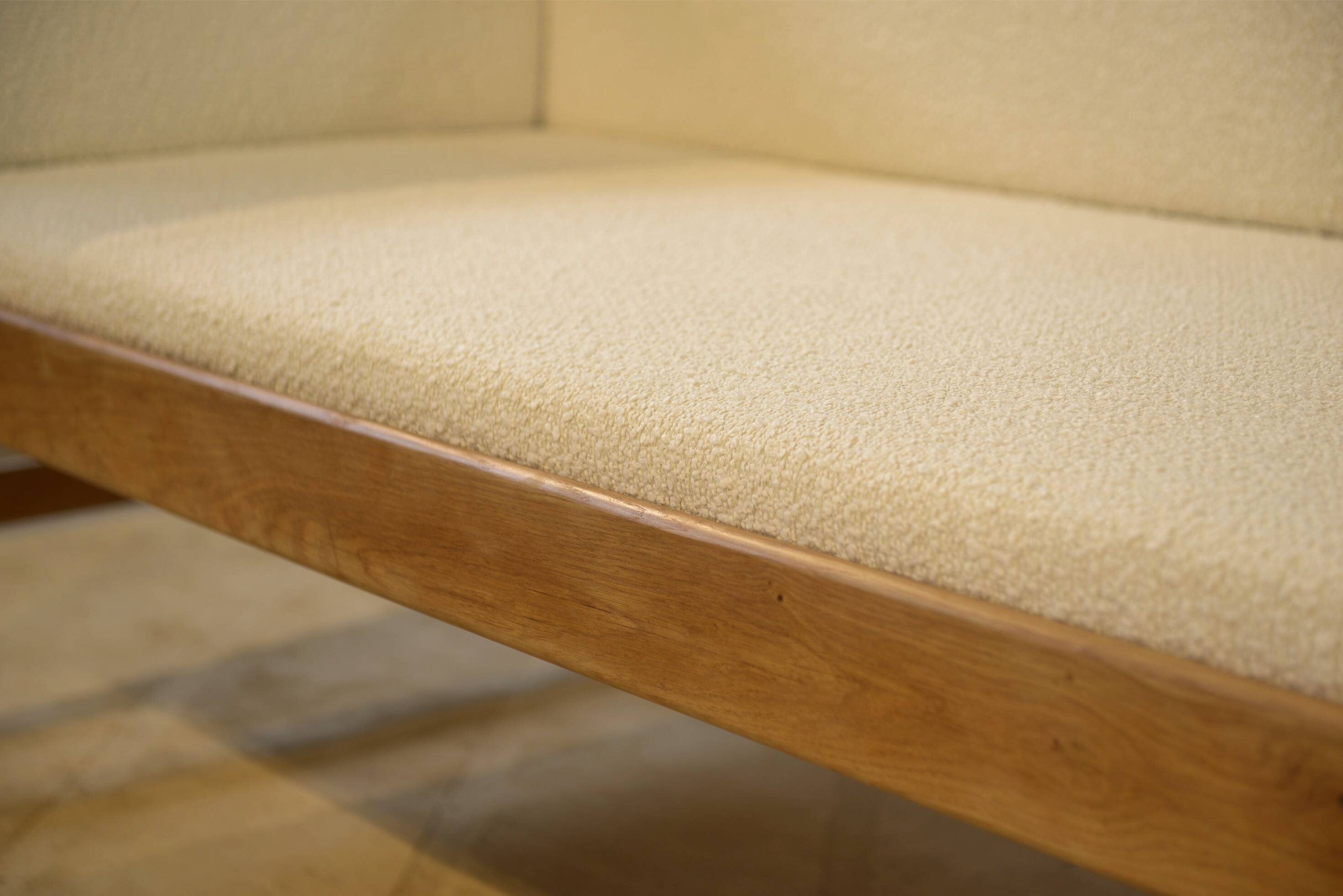 Oak canapé with ecru loops by Guillerme and Chambron for Votre Maison 1960s