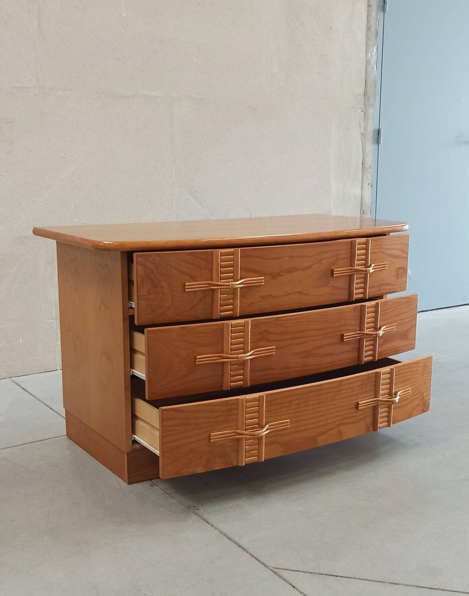 Vintage chest of drawers with bamboo and rattan details