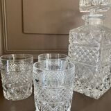 Vintage carafe/glasses