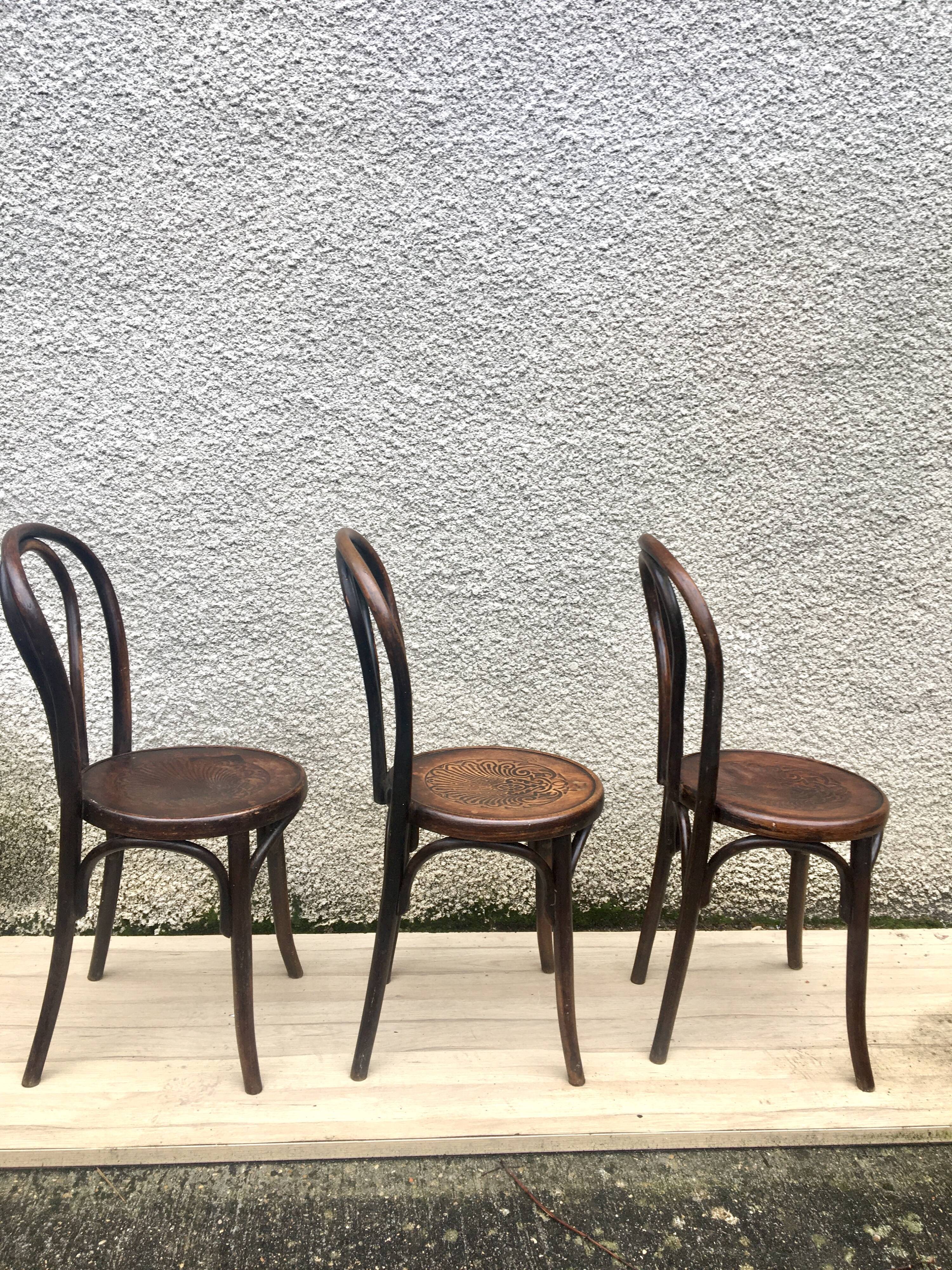 3 chairs bistrot fishel