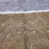 Traditional handwoven Berber rug, size 100 x 200 cm