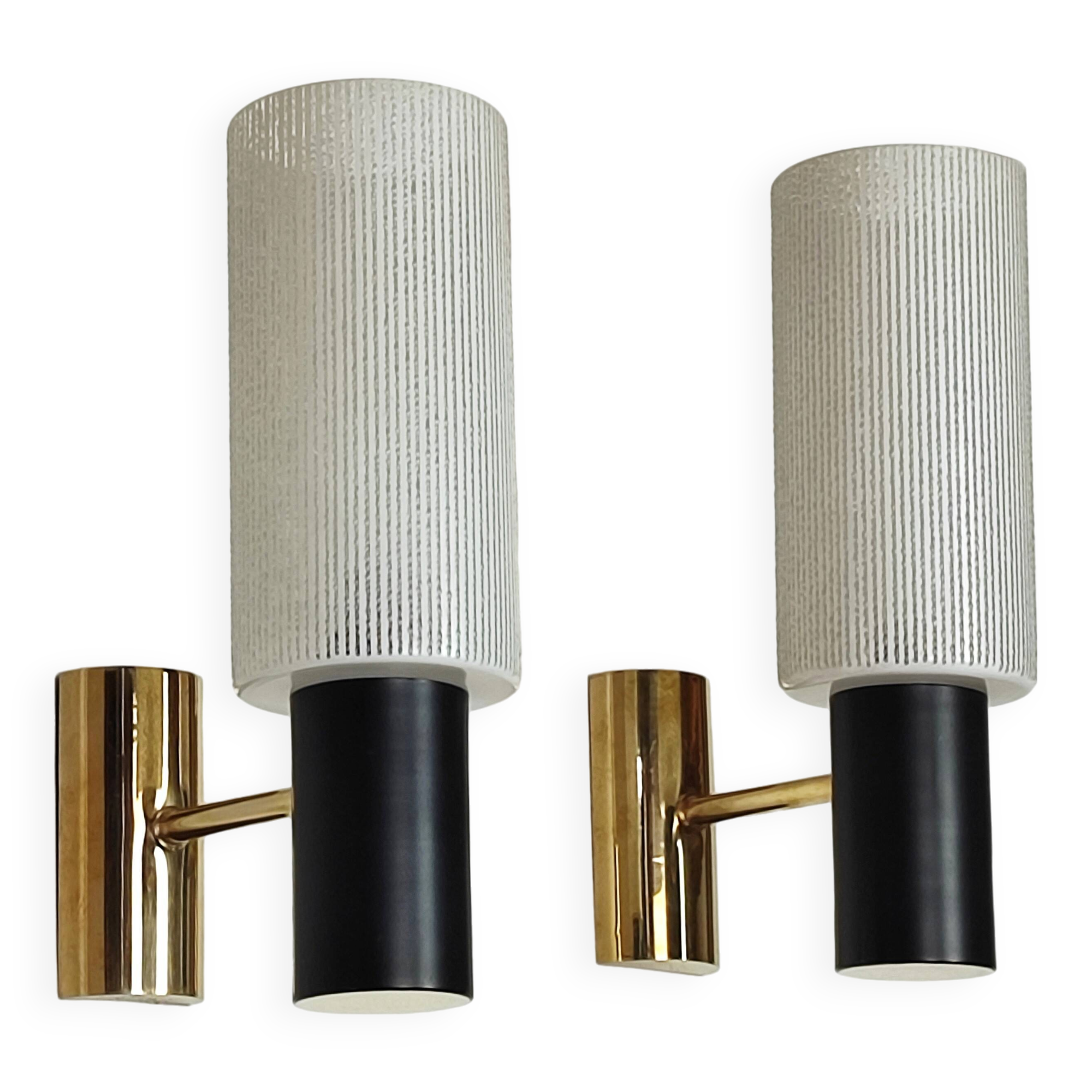 Pair of 60' brass wall lights