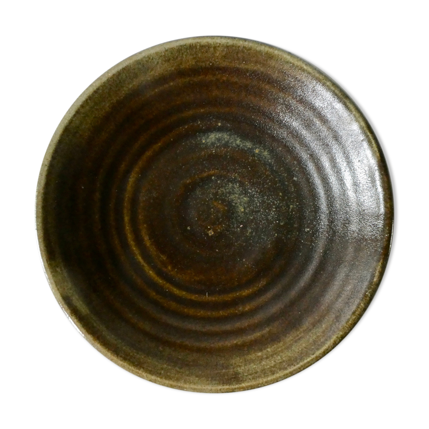 Flat, cut on peedouche, enamelled sandstone, signed