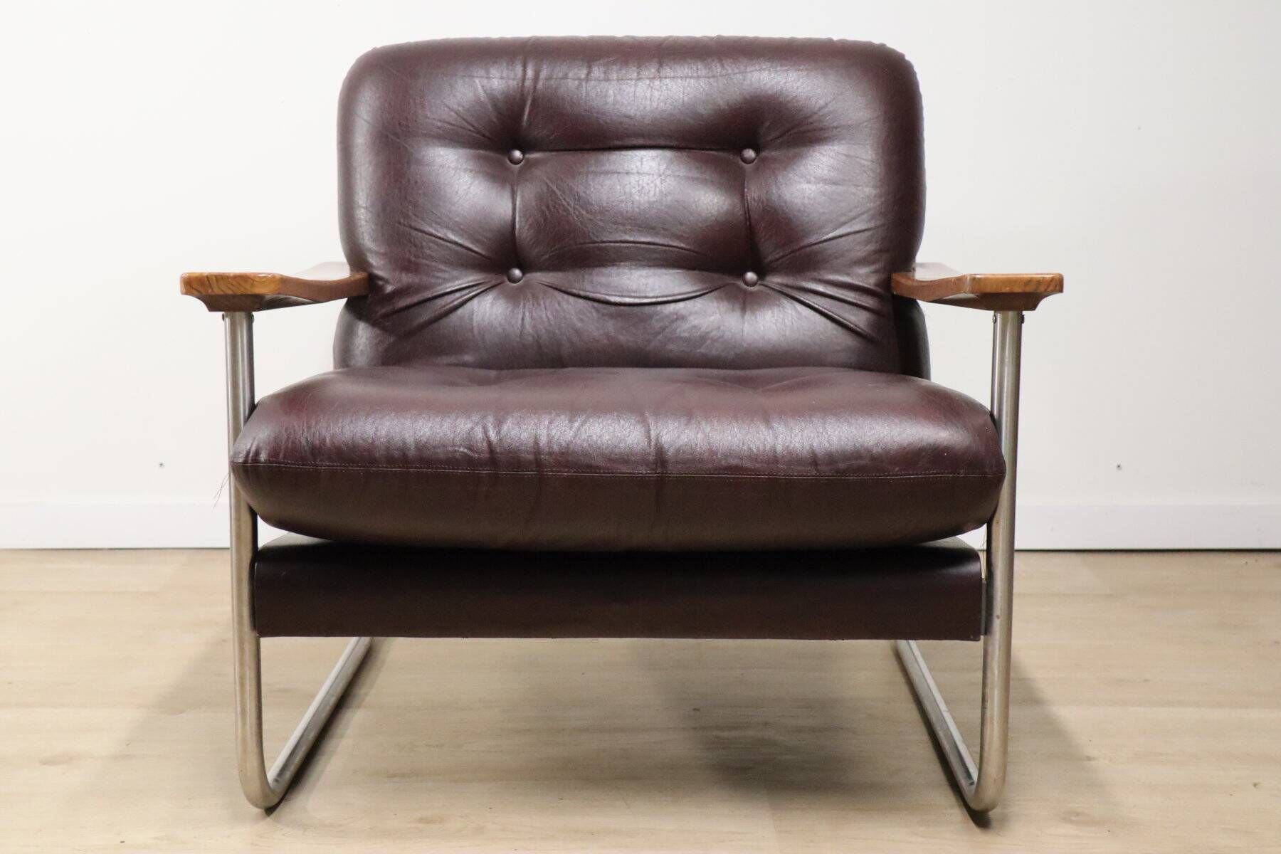 Vintage Bauhaus style armchair in leatherette and metal, 1970