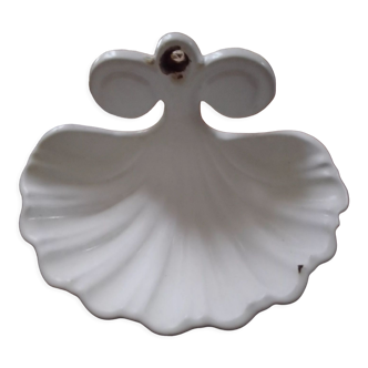 Enamelled cast iron soap dish