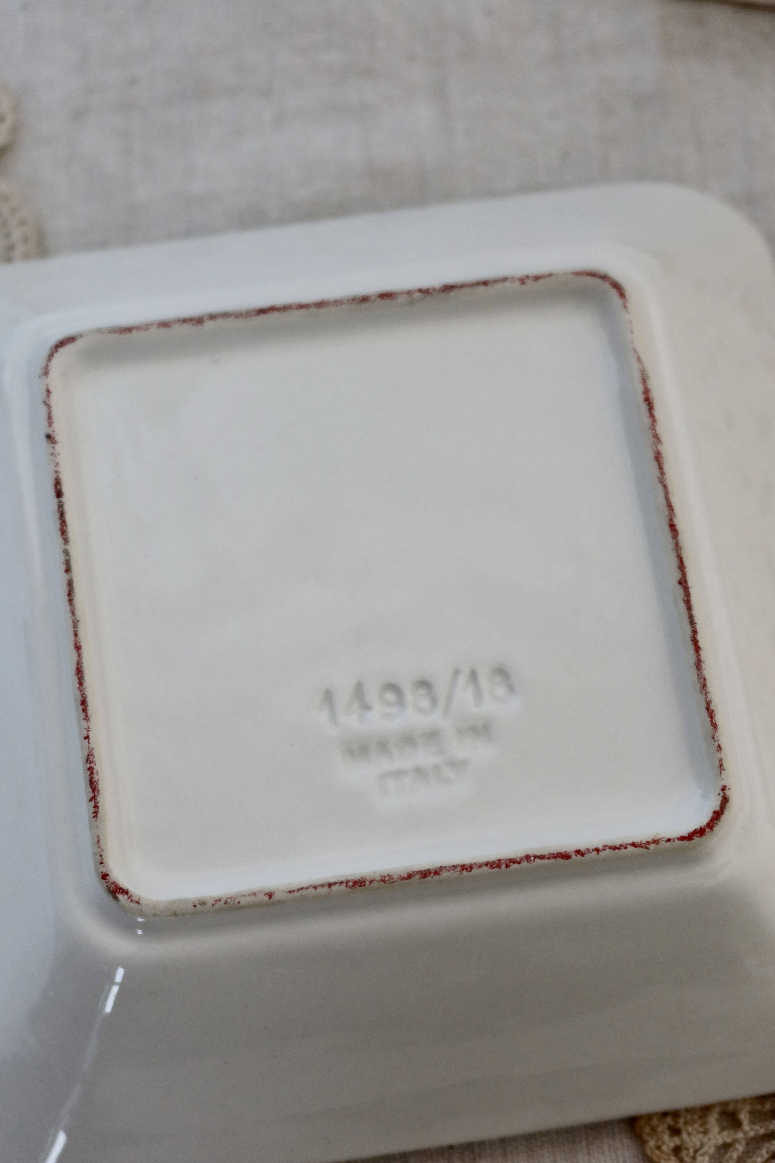Vintage square bowl with hazelnut pattern, slip and earthenware