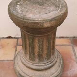 Aged ceramic column