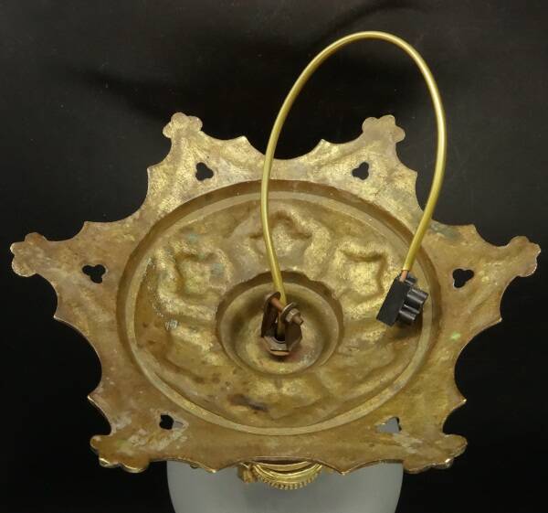 Louis XVI style pendant light / ceiling light / ogive chandelier - gilded bronze & chiseled glass