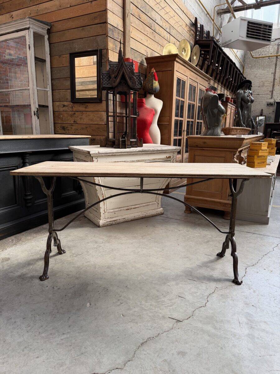 Grande table bistrot début XXème