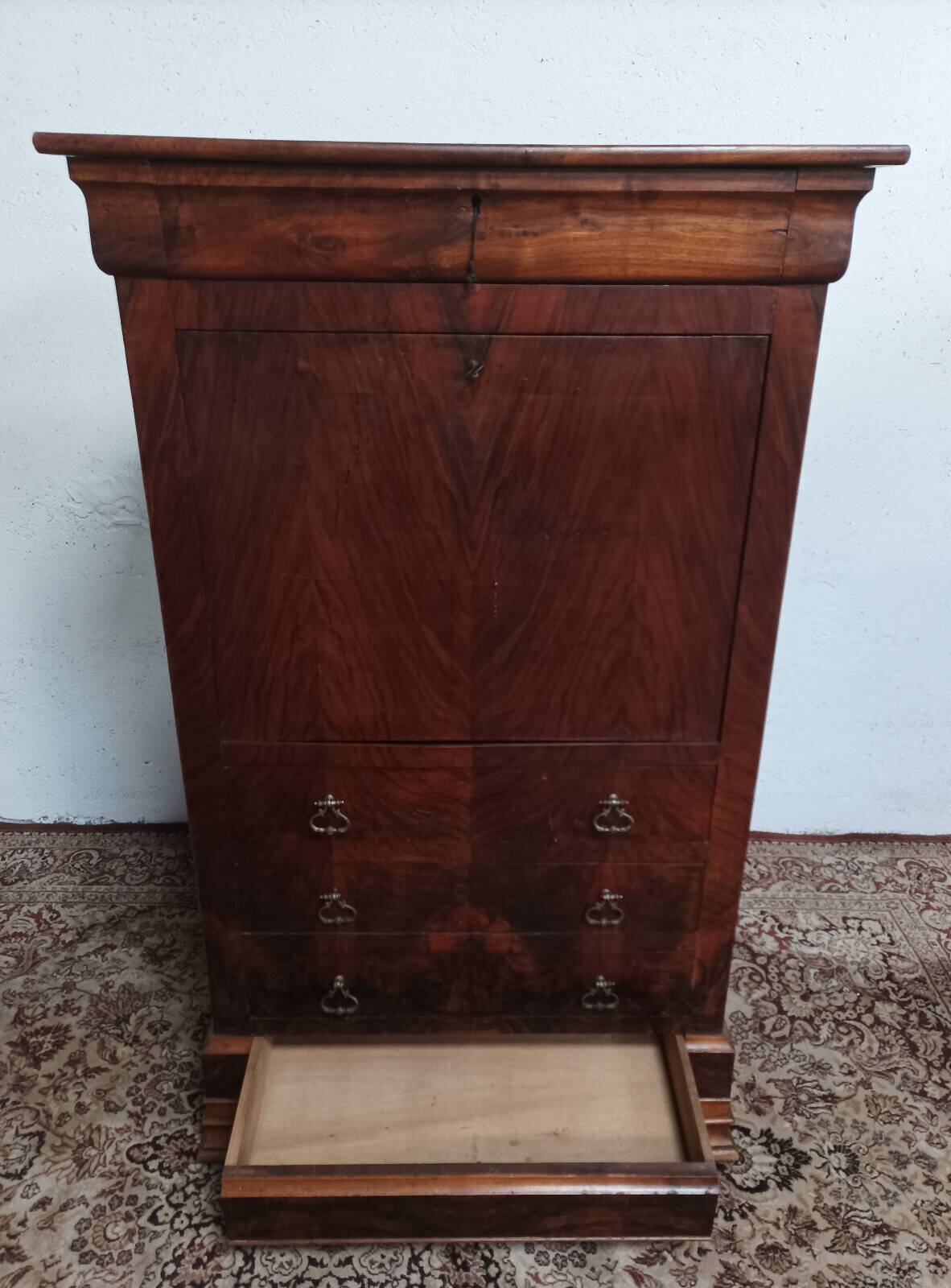Louis Philippe secretary in oak and walnut burl.