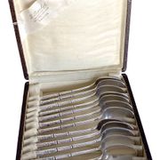 Coffret 12 cuillères à moka métal argenté manches à la russe