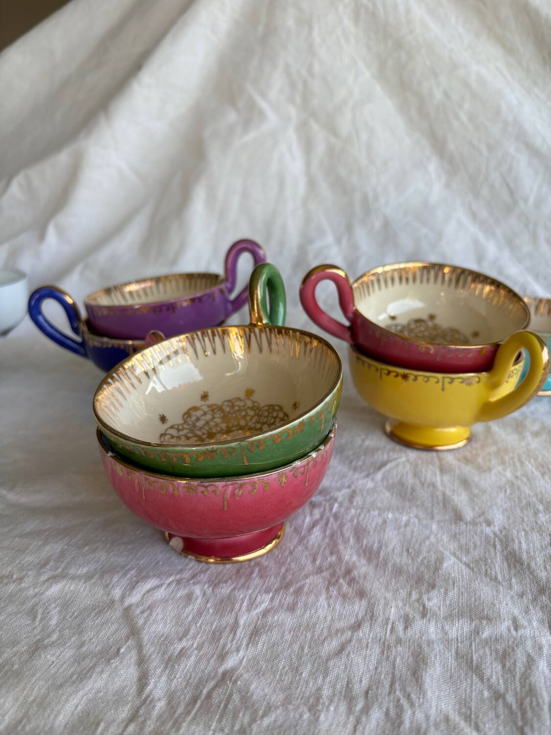 7 À.Dressinval coffee cups