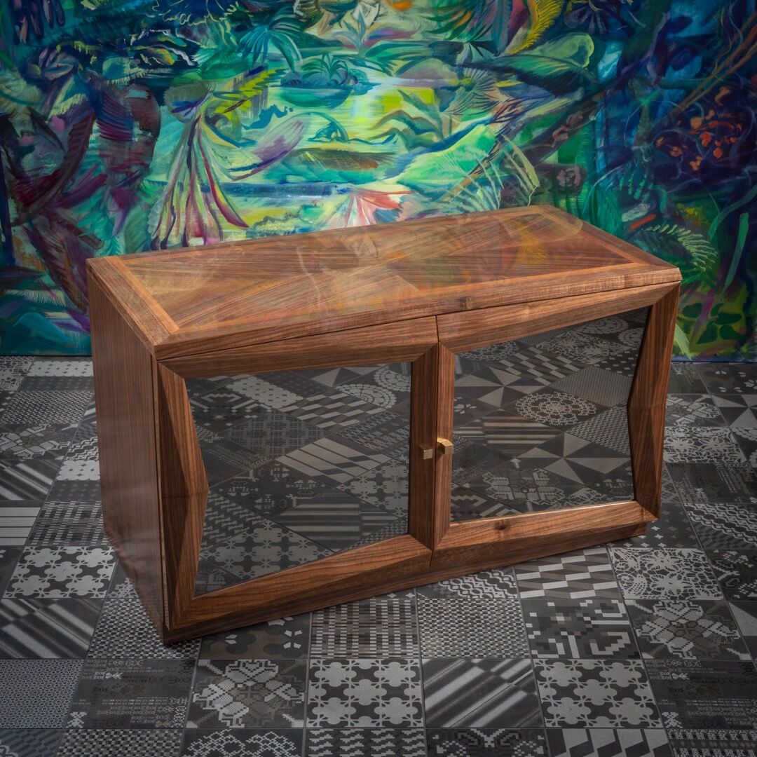 Cubist cabinet with glass door Walnut