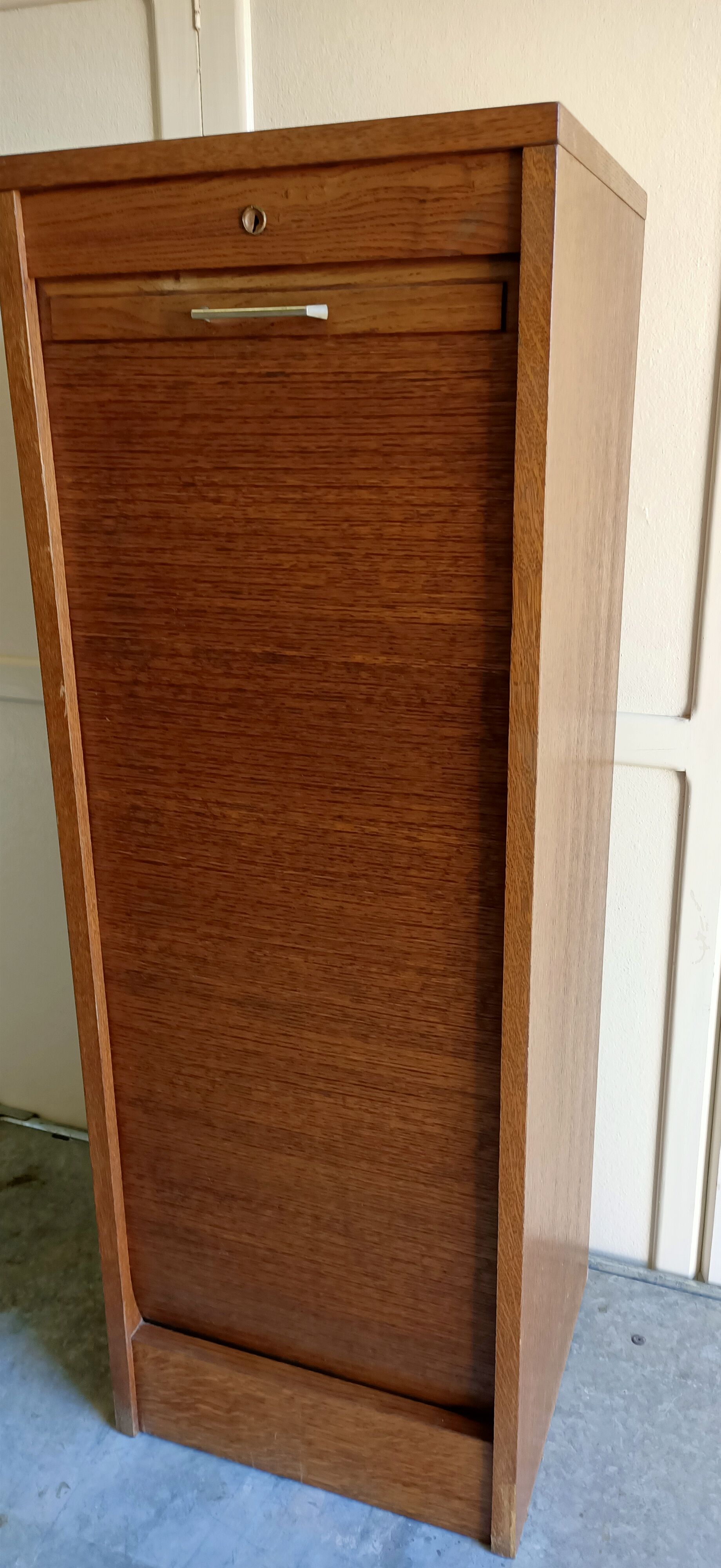 Vintage curtain binder