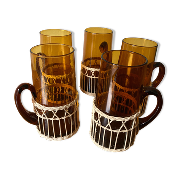Lot de 5 chopes en verre et rotin