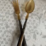 Salad servers in horn and chiseled metal 1920s