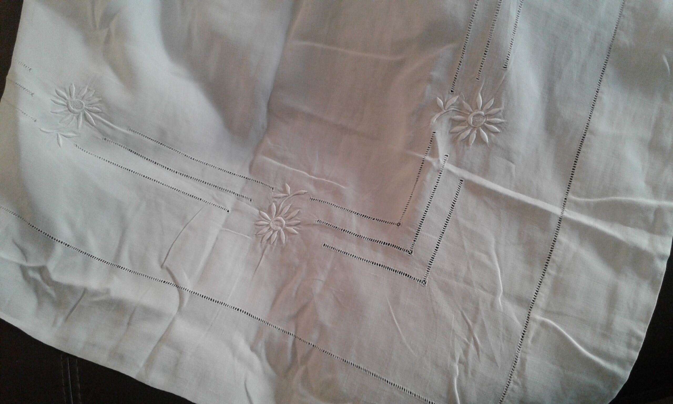 Lin Drap. monogramme embroidered B M and flowers.