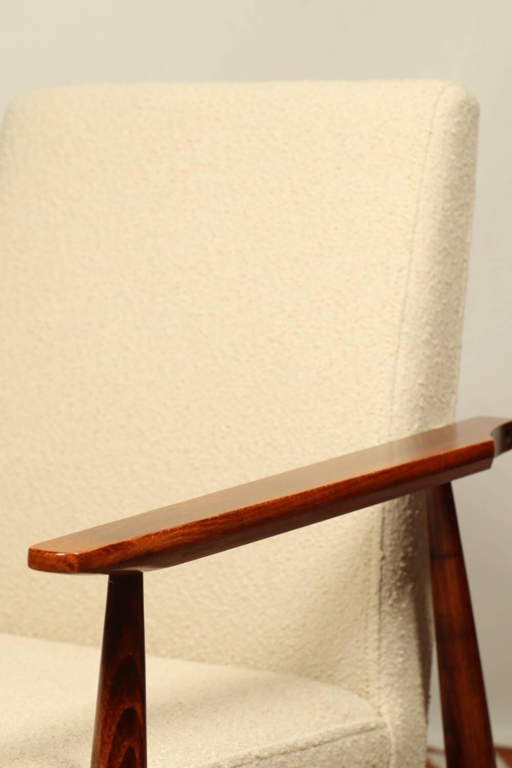 Scandinavian armchair and foot rest beige boucle design by H.lis