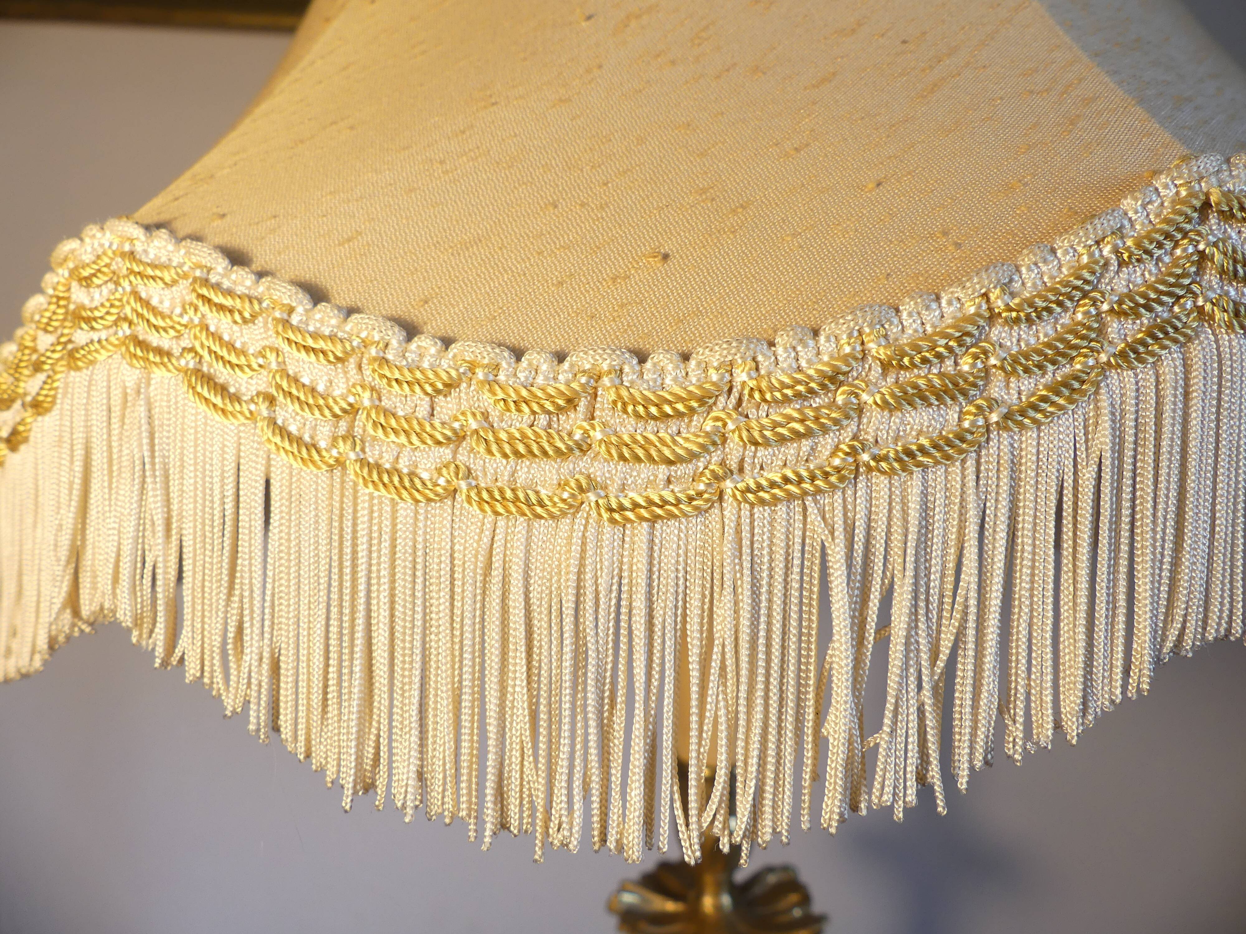 Candlelight lamp 1950's Bronze and pagoda lampshade
